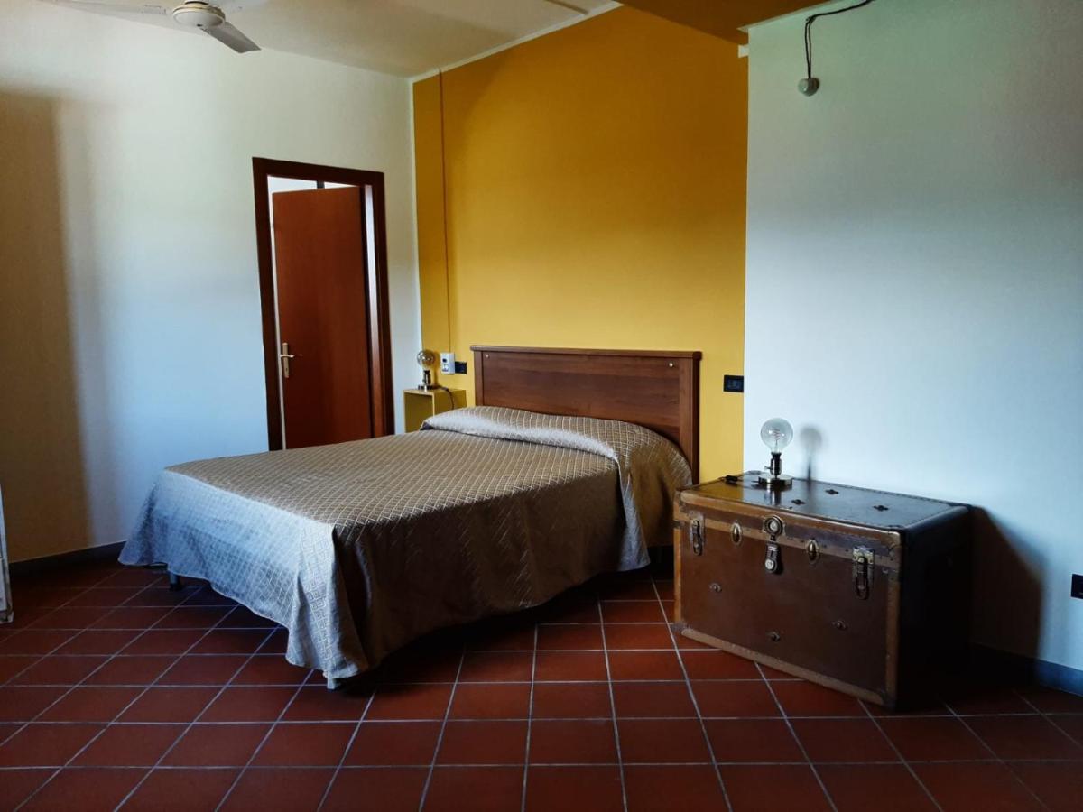 Agriturismo Calendiluna Luni ภายนอก รูปภาพ