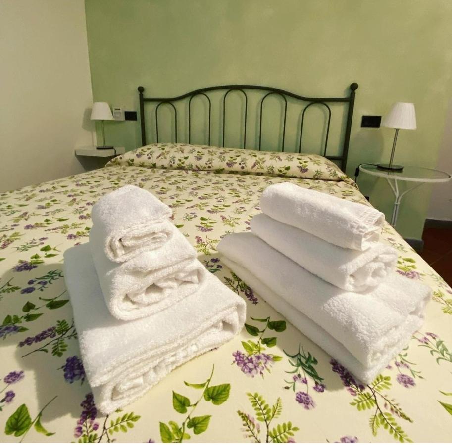 Agriturismo Calendiluna Luni ภายนอก รูปภาพ
